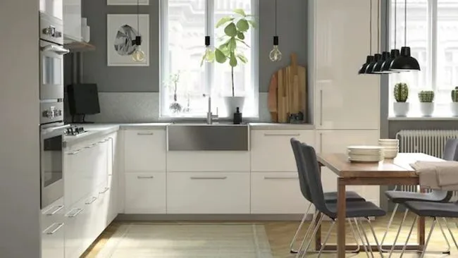 Cocina integral en gris