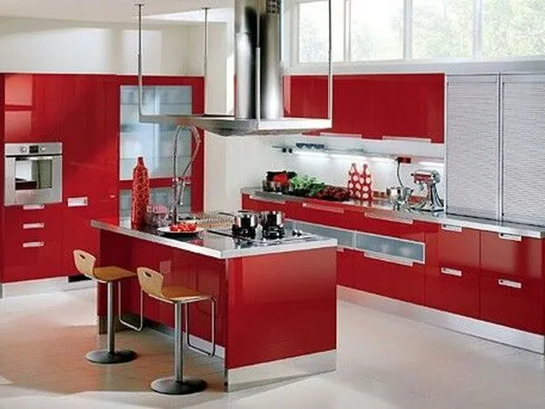 Cocina integral en rojo