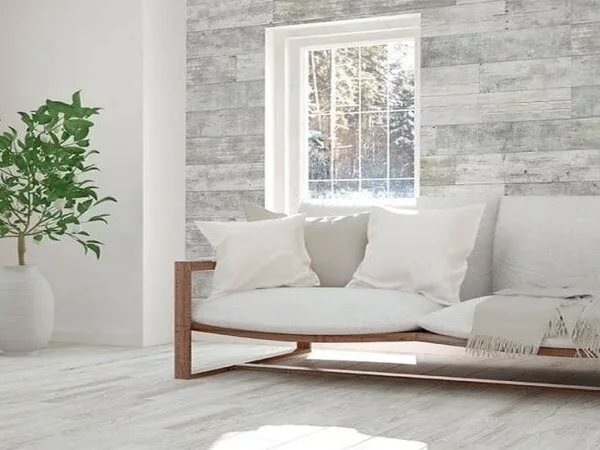 Casa moderna paneles PVC blancos en pared