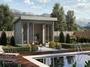 Cerramiento terraza piscina con casa de madera