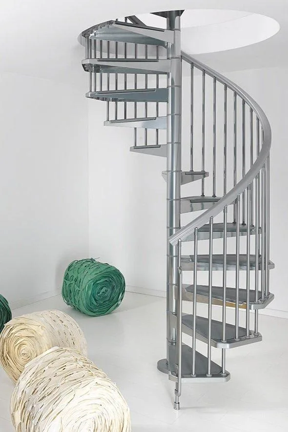 Escalera de caracol metálica