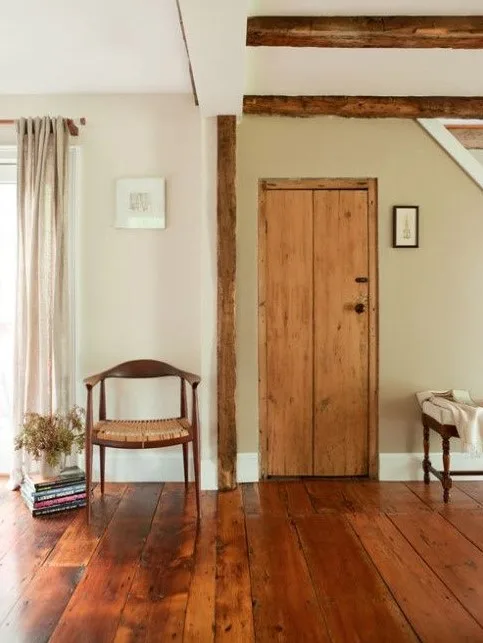ideas de decoracion para casas pequeñas con piso de madera rojizo
