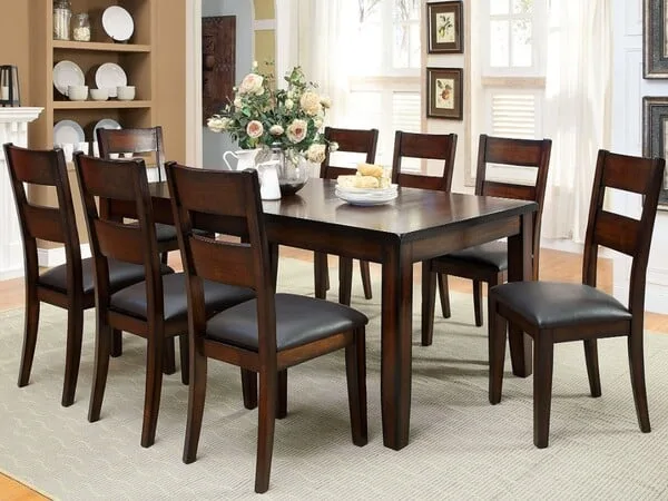 juego de comedor en madera oscura