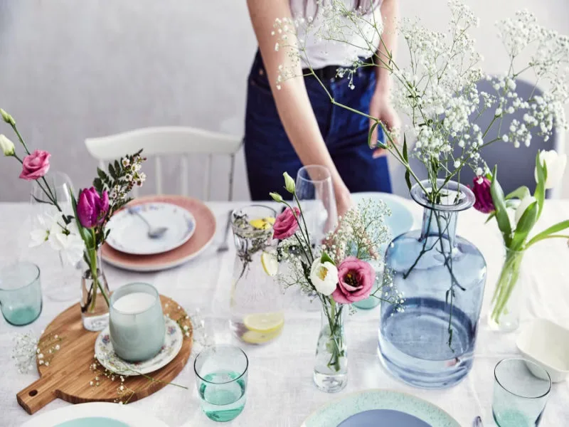 Centro de mesa con flores para el comedor