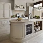 Cocina color topo