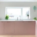 Cocina rosa pálido