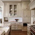 Cocina color topo