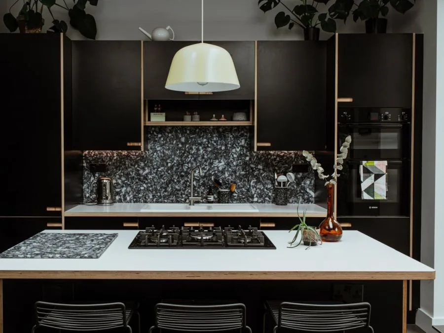 Colores para cocinas en negro