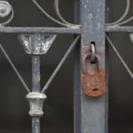 Mantenimiento puertas metálicas
