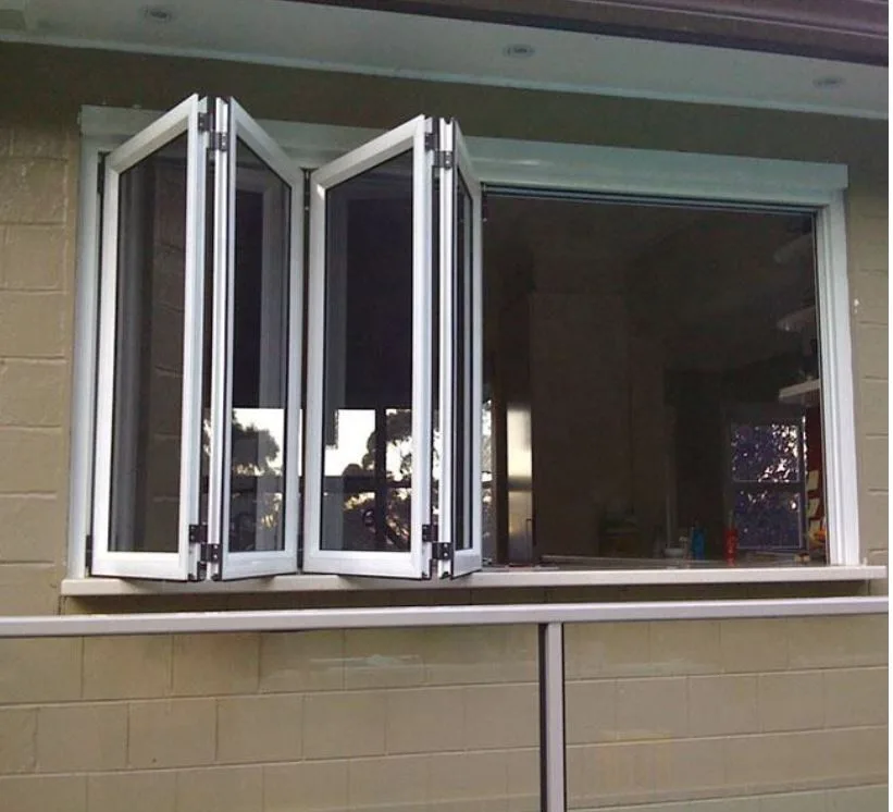 ventanas plegables blancas