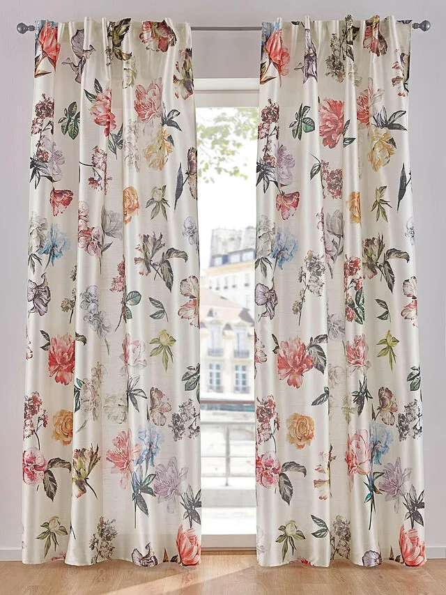 Cortina moderna con estampado de flores