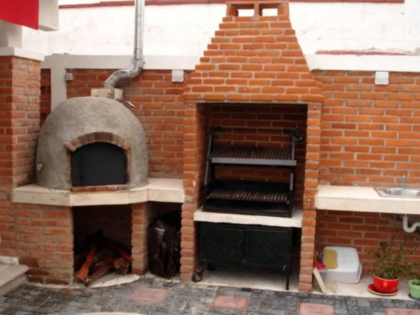 Asadores de ladrillo con horno separado