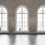 ventana de arco alta