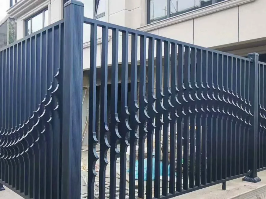 Rejas modernas de hierro forjado