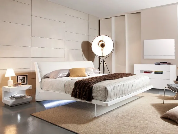 Cama moderna flotante en madera y blanco